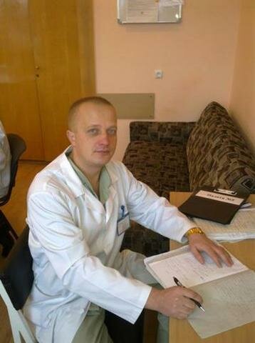хірург-ординатор хірургічного центру